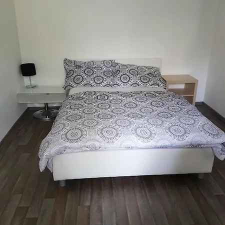 Domecek V Lednicko-valtickem Arealu Сasa de vacaciones Podivin